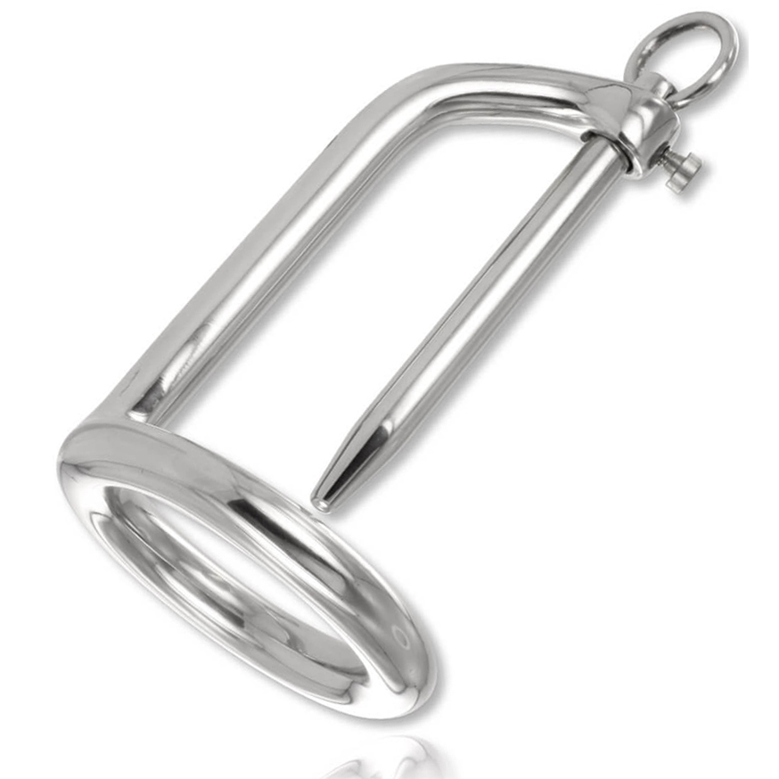 Close-up do anel de glande METAL HARD com plug uretral em aço cirúrgico