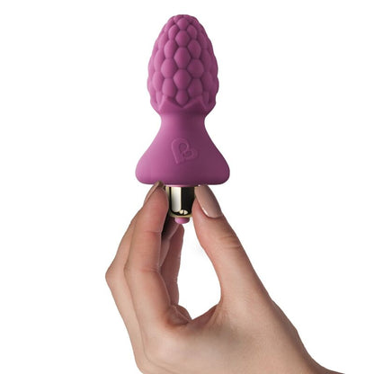 Plug anal vibratório ROCKS-OFF Ass-Berries Framboesa em silicone, com detalhes de baga.