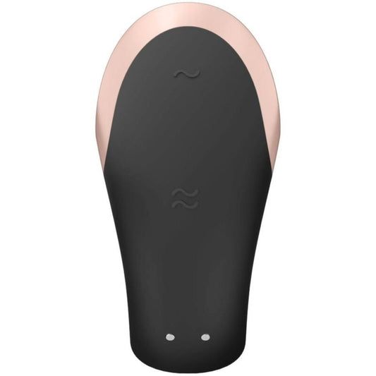 Close-up of the Satisfyer Vibrador para Casais Double Love Luxury Preto, highlighting its elegant design and features.