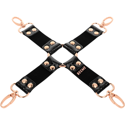 Close-up do Hog Tie Black Edition da BEGME em couro vegano e neoprene, destacando a qualidade e design para jogos de restrição.
