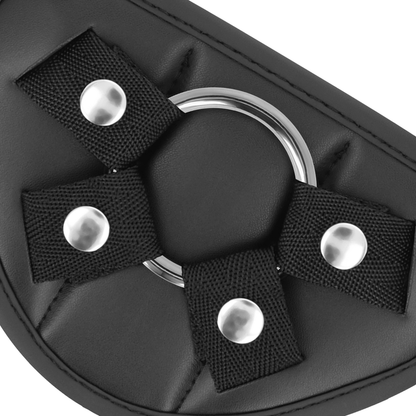 Cyberstrap Arnês com Dildo Realista e Vibrador Remoto WATCHME em detalhe