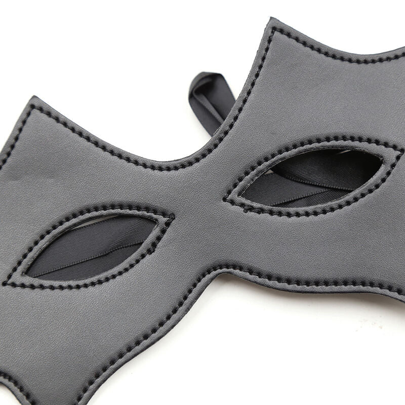 OHMAMA FETISH Máscara Felina com detalhes de design elegante.