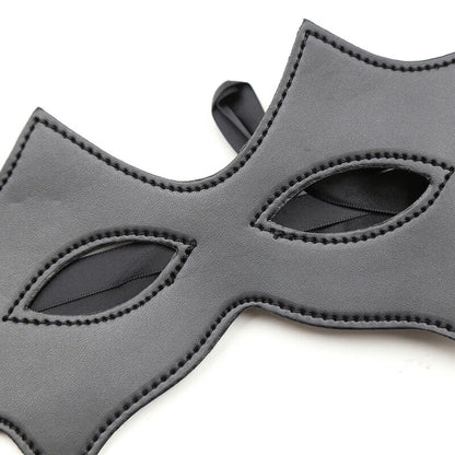 OHMAMA FETISH Máscara Felina com detalhes de design elegante.