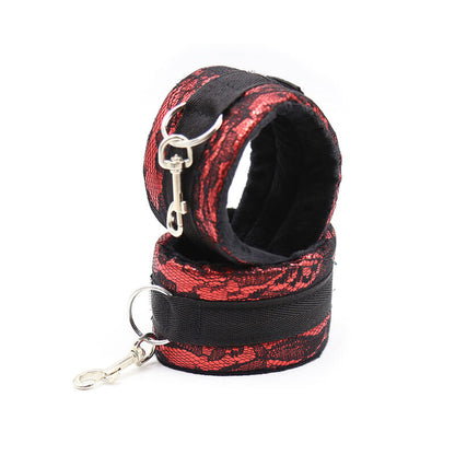 Algemas de veludo OHMAMA FETISH vermelhas e pretas com fita de nylon ajustável para BDSM.