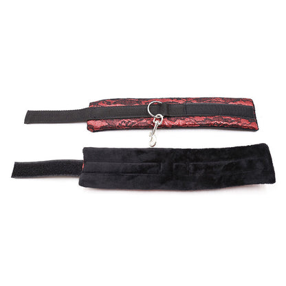 Algemas de veludo OHMAMA FETISH vermelhas e pretas com fita de nylon ajustável para BDSM.