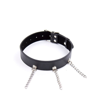 Colar Fetiche Ohmama com anéis e corrente ajustável para BDSM e jogos de sedução.