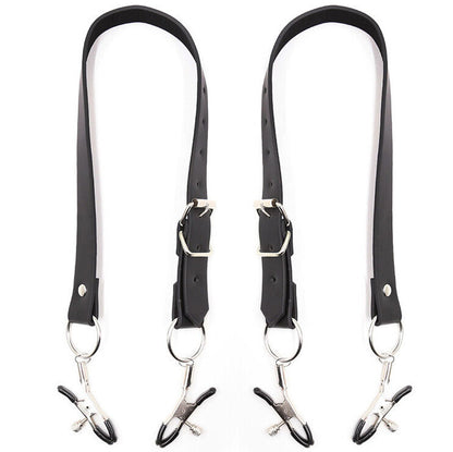 Ohmama Fetish Grampos de Clitóris com Alças de Pernas, detalhe do material PVC e ferro.