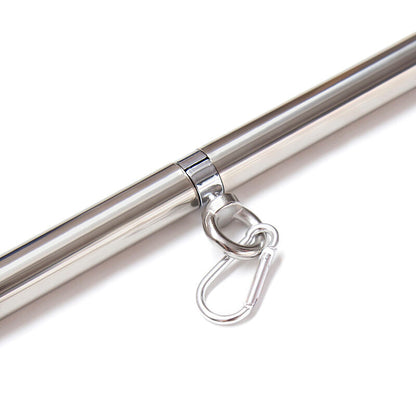 Barra de restrição metálica OHMAMA Fetish com 4 ganchos para BDSM