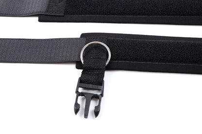 Detalhe das Algemas de Pulso OHMAMA FETISH em Neoprene, mostrando o material, ajuste e fecho.