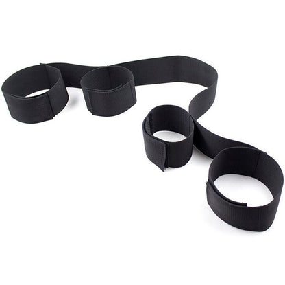 Ohmama Fetish Barra Separadora Flexível com Retenções de Pulso de Nylon para experiências BDSM seguras.