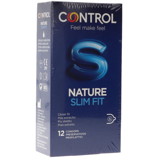 Detalhe dos Preservativos CONTROL Slim Fit Nature, 12 Unidades, destacando a embalagem e o design para um ajuste perfeito.