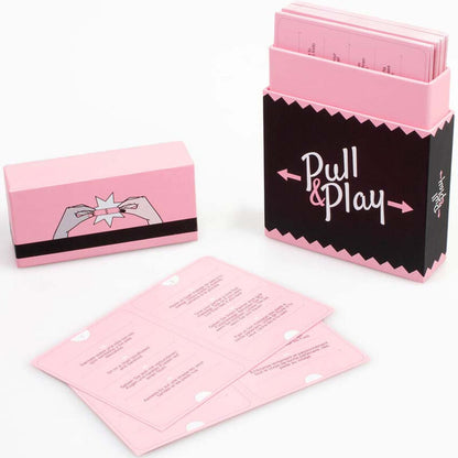 Jogo de Cartas Pull & Play da Secretplay para casais, com 100 testes interativos para estimular a paixão.