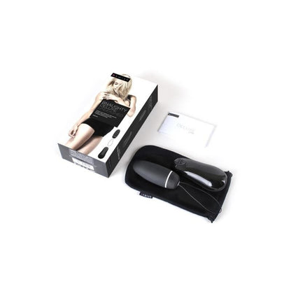 Vibrador Bala B SWISH Bnaughty Deluxe Unleashed Preto com controlo remoto sem fio.
