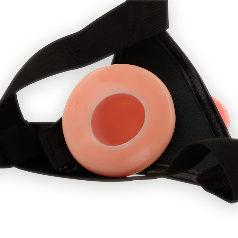 Close-up do Arnês Oco Intense com Dildo Flexível Integrado 18cm, destacando o design e material TPR.
