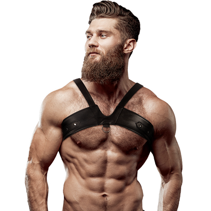 Arnês de peito masculino em couro ecológico FETISH SUBMISSIVE ATTITUDE, realçando o tronco e ombros.