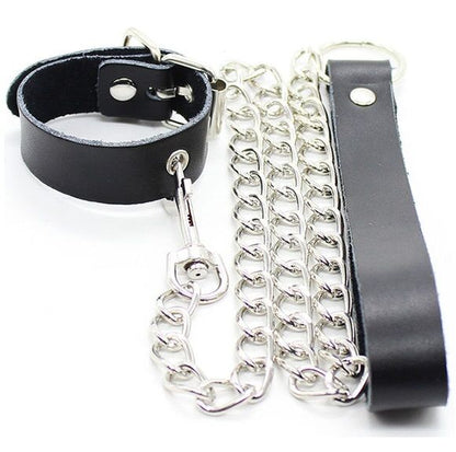 Ohmama Fetish Colar para Pênis com Alça de Couro e Corrente de Metal, detalhe do couro e da corrente.