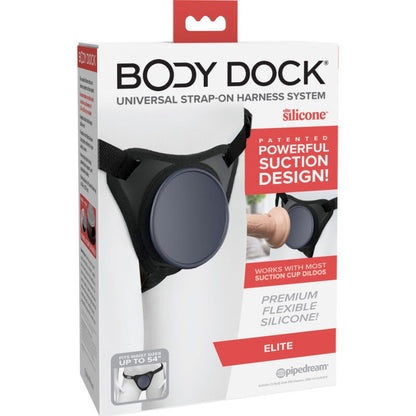 Arnês Body Dock Elite Pipedreams com design de sucção para dildos, mostrando a placa de silicone adaptável e as alças ajustáveis.