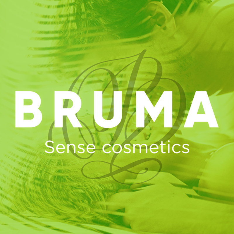 Frasco de Óleo de Massagem BRUMA Premium Efeito Calor Sabor Melancia 3 em 1 - 100 ML, mostrando a embalagem e o líquido.