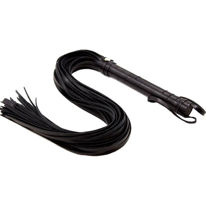 Close-up of the ALIVE Chicote BDSM Fantasy Preto showing its texture and features for consensual play.