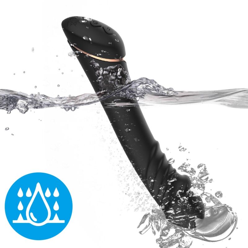 Close-up of the ARMONY Dildo Vibrador Silicone Preto, showing its realistic design and smooth texture.