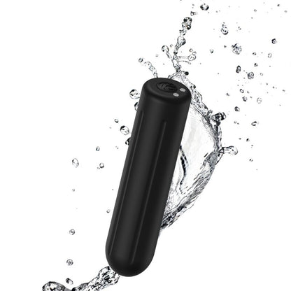 Close-up do Bala Vibrador ARMONY Warhead Preto, mostrando seu design elegante e material de silicone.