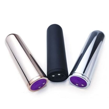 Close-up do Vibrador Bala ARMONY Preto, mostrando seu design compacto e superfície de silicone.