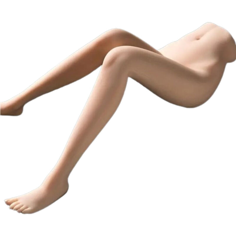 Close-up of the ARMONY Pernas de Silicone Feminina Realista, showcasing its texture and realistic design.