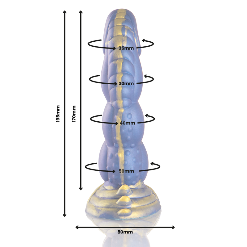 Close-up do Dildo Poseidon da EPIC CYBERSILICOCK, mostrando seu design mitológico e textura de silicone.