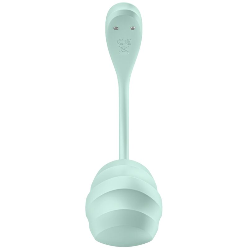 Close-up of the SATISFYER Estimulador G-Spot Smooth Petal Verde App Control, highlighting its flexible design and texture.