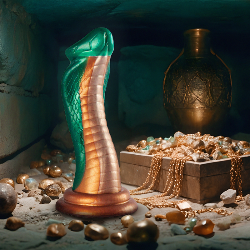 Close-up of the EPIC CYBERSILICOCK Dildo Python Cobra Verde, highlighting its realistic texture and vibrant green color.