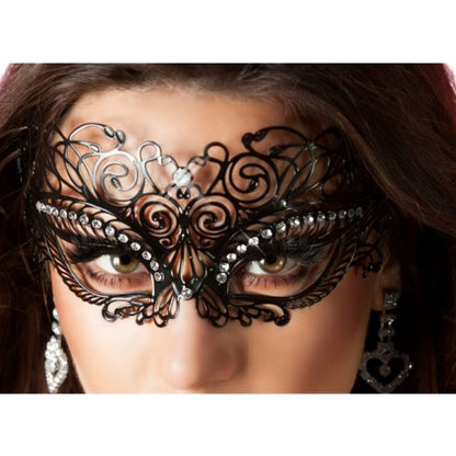 Máscara preta CHILIROSE com cristais e fitas de cetim, para um look misterioso e elegante.