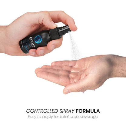 Close-up of the BRUMA Spray Retardante e Refrescante 30 ML, highlighting its packaging and compact size.