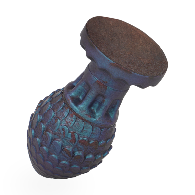 Close-up of the EPIC CYBERSILICOCK Vrakos Plug Anal Silicone Ovo de Dragão M, showing its ergonomic design and unique texture.