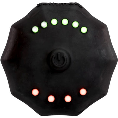 Close-up do Temporizador de Bomba Direta BATHMATE Preto com ventosas, mostrando seu design à prova d'água para otimização de treinos.