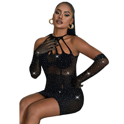 Vestido de rede Subblime preto com strass, detalhes em malha e corte sensual.