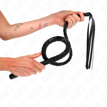 KINK Chicote Longo com Contas 110cm para BDSM, detalhe das contas e punho.