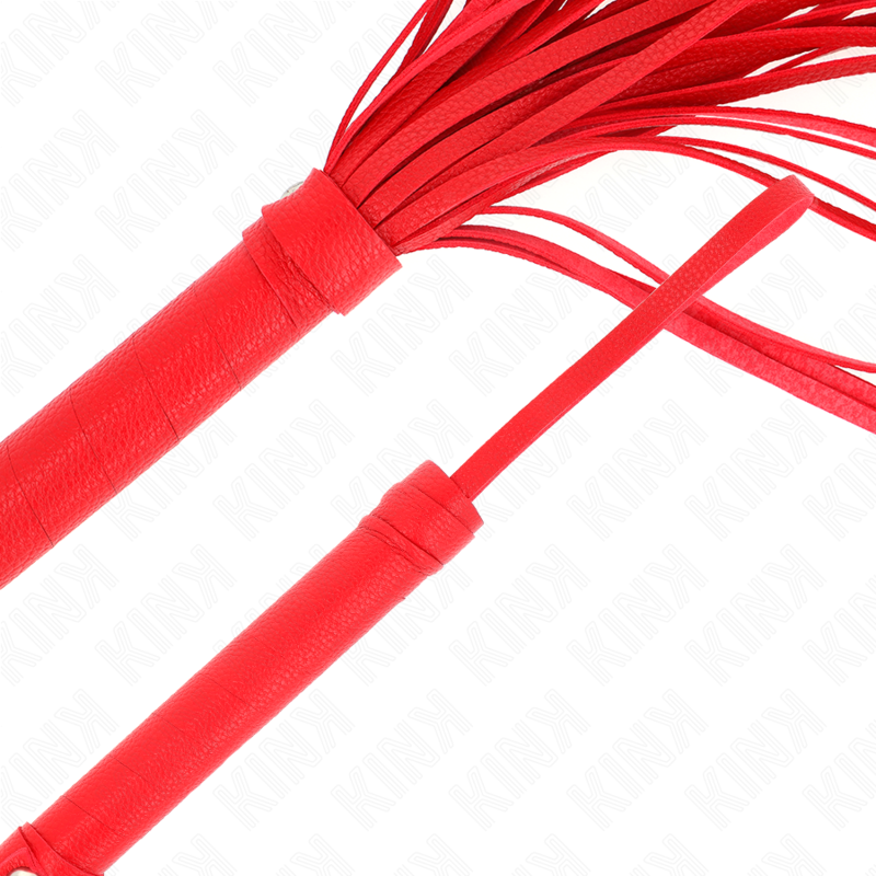 Chicote PVC Macio Vermelho KINK 70 CM com detalhes da textura e punho.