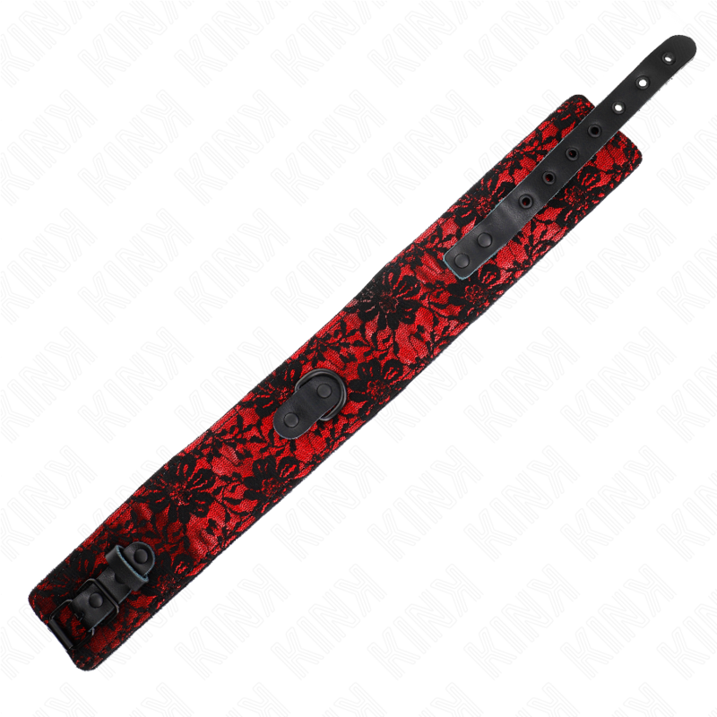 Detalhe do Colar de Renda KINK com Cinto de Couro Real, ajustável e elegante para BDSM.