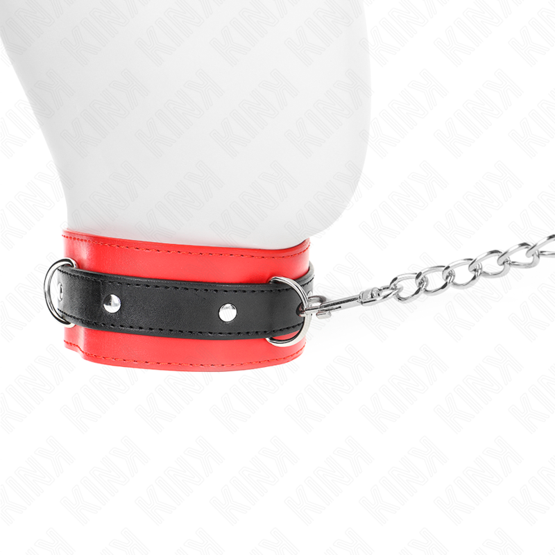 KINK Colar com Cinto BDSM e Alça Vermelha 65cm, detalhe do material e ajuste.