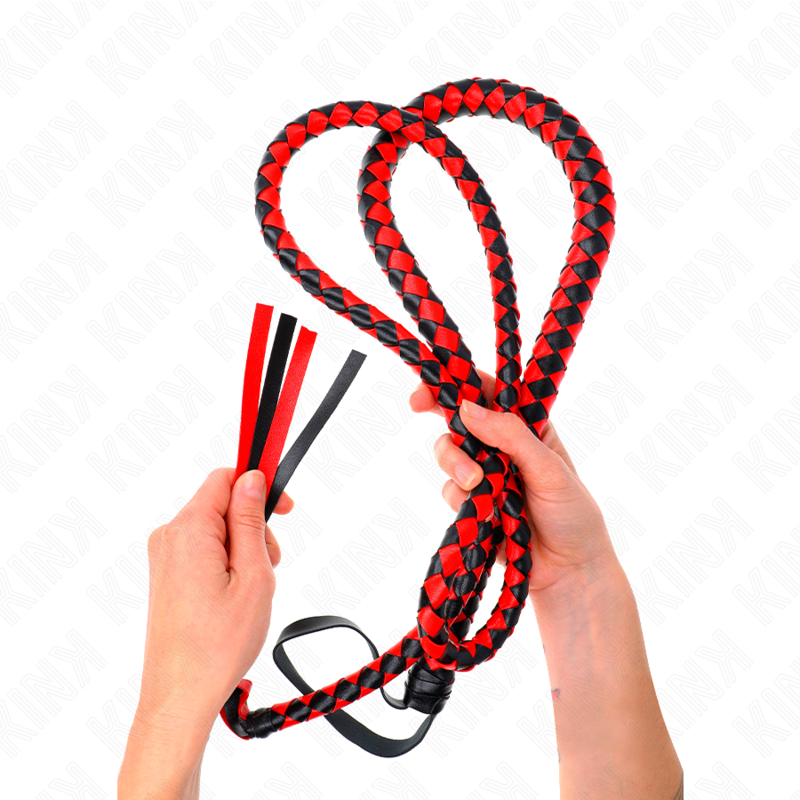 Close-up do Chicote de Serpente Longo Vermelho KINK 210 CM, exibindo seu design elegante e textura.