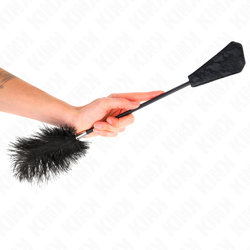 PENAS DE AVESTRUZ PARA CÓCEGAS COM PALETE DE RENDA 56 CM