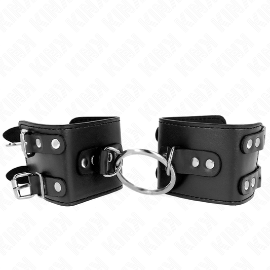 KINK Punhos Fixos Ajustáveis com Anel Preto para BDSM, exibindo o design e o anel de fixação.