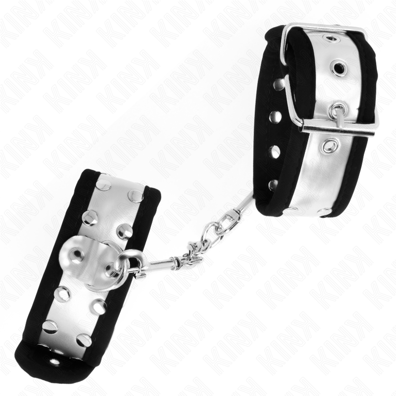 Close-up da KINK Pulseira Fina de Pulso Preto/Prata mostrando seu design elegante e textura