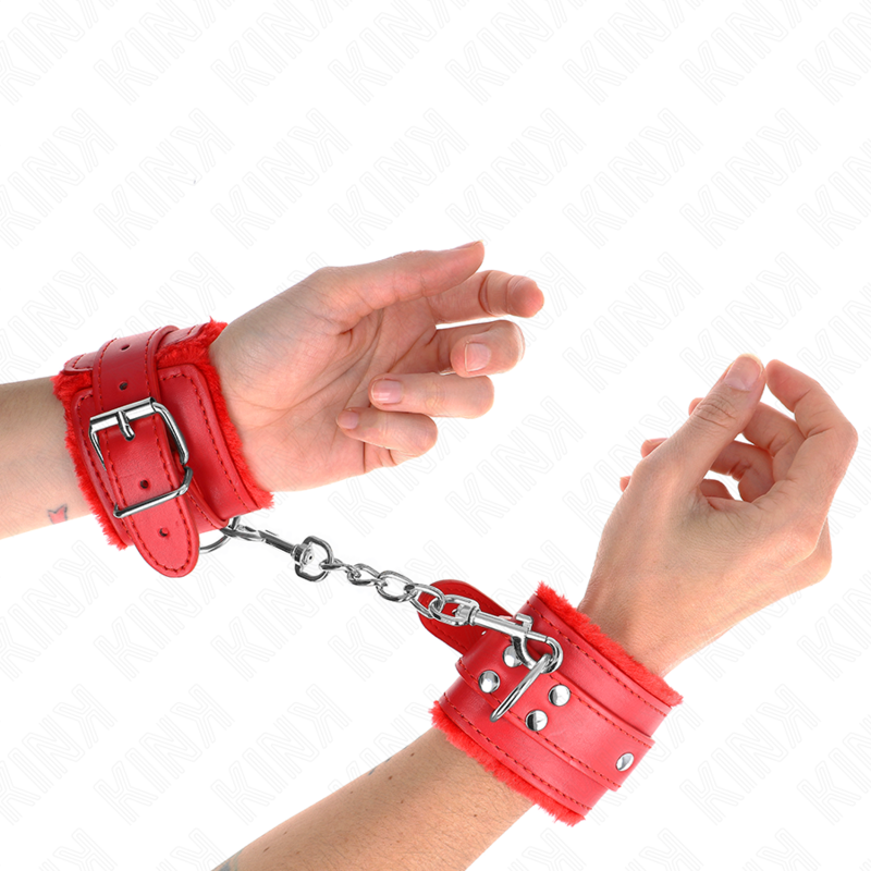 KINK Algema de Pulso com Forro de Couro Vermelho e Cinto Ajustável, ideal para contenção BDSM estilosa e segura.