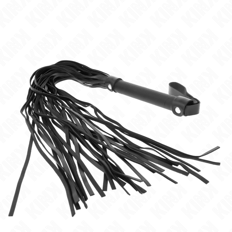 Close-up do Chicote KINK Imitação de Pele de Ovelha 60 cm, destacando sua textura suave e design elegante para jogos BDSM.