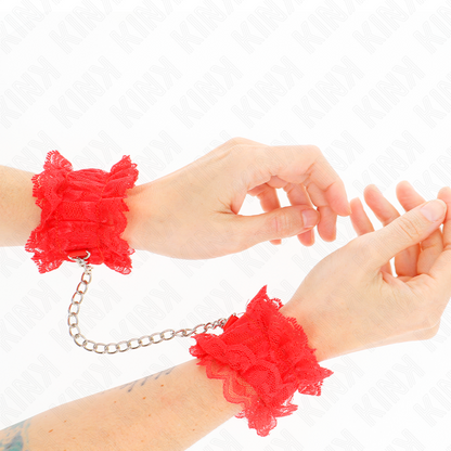 KINK Punhos Elásticos de Renda Vermelho para BDSM, exibindo o design sensual da renda e material elástico.