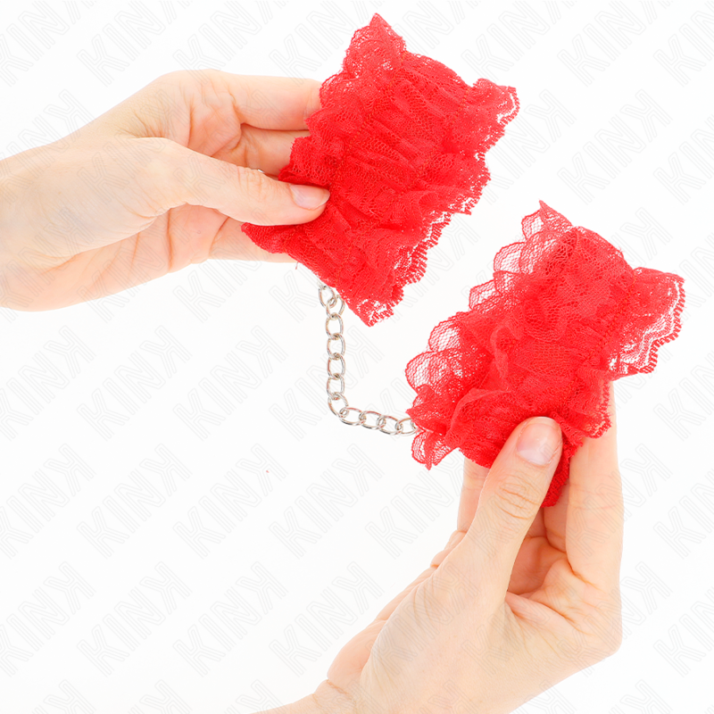 KINK Punhos Elásticos de Renda Vermelho para BDSM, exibindo o design sensual da renda e material elástico.