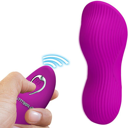 Close-up do Estimulador Clitoriano Lay-On PRETTY LOVE com Controle Remoto Rosa, destacando seu design discreto e material de silicone.