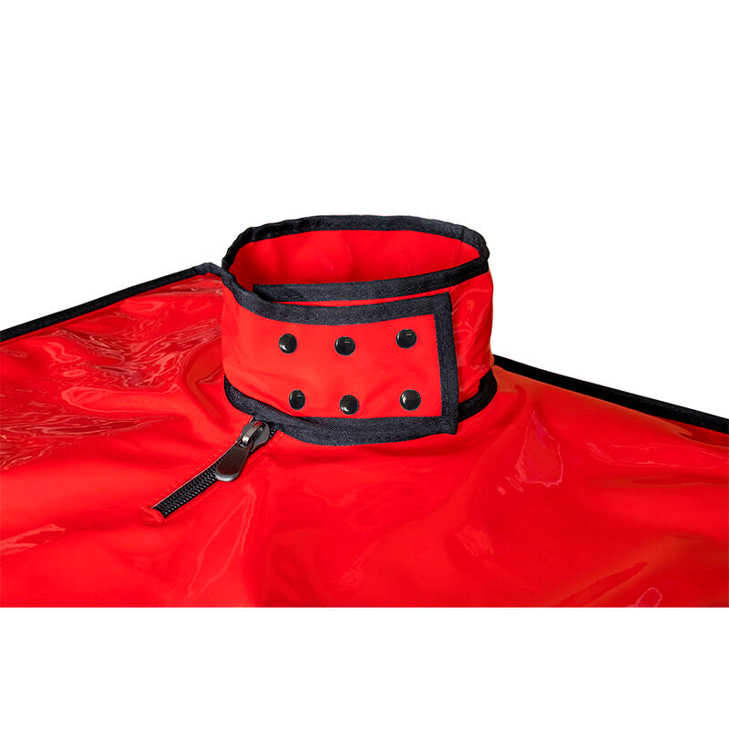 Cabine BDSM Secret Dome Kink Club La Niche em preto e vermelho para experiências de contenção.