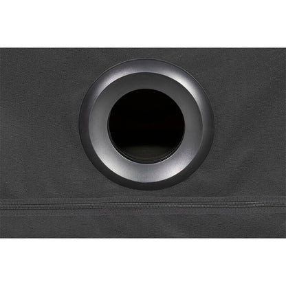 Cabine BDSM Secret Dome Kink Club La Niche em preto e vermelho para experiências de contenção.